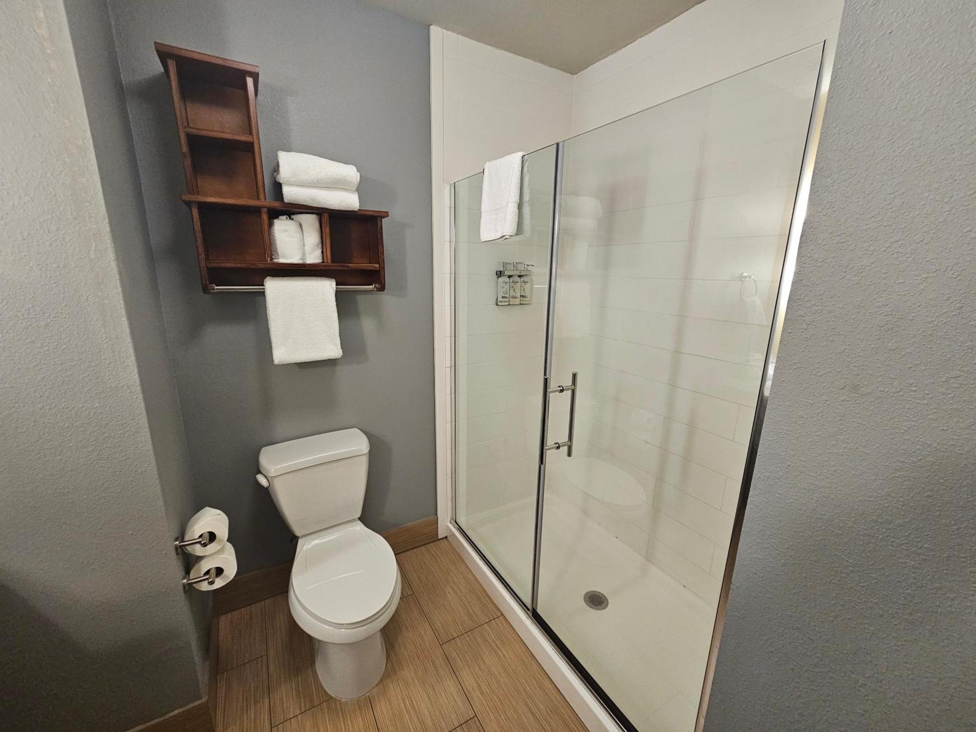 Holiday Inn Express & Suites Perry-National Fairground Area By Ihg Екстериор снимка