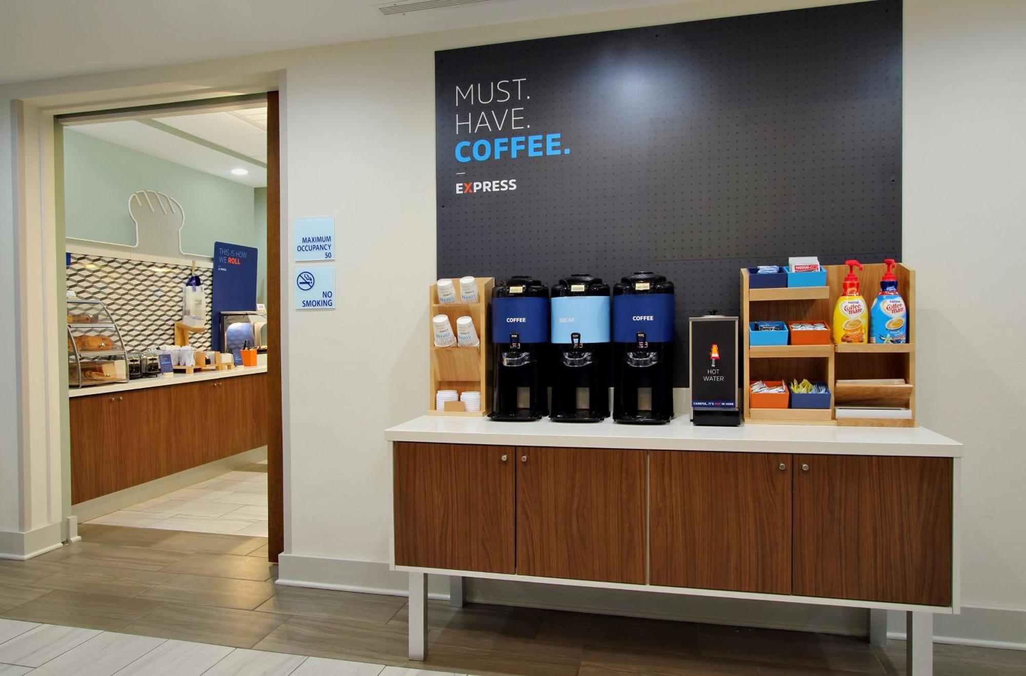 Holiday Inn Express & Suites Perry-National Fairground Area By Ihg Екстериор снимка